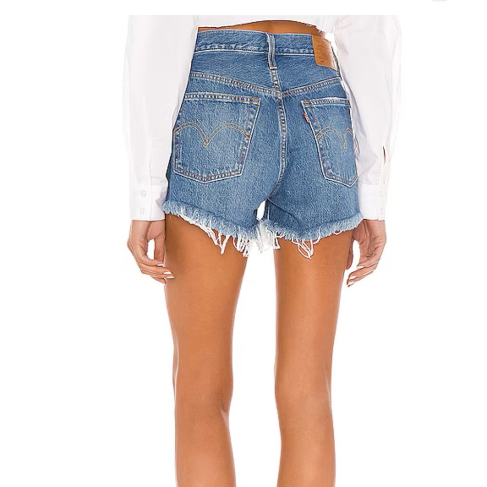 Levi’s 501 Original Short - Picture 3 of 6